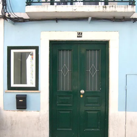 Blue House In The Old Town 아파트
